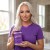 Kobieta prezentuje Kormesic Botox Keratin Hair Mask 1000 ml – maskę keratynową do odbudowy i wygładzenia włosów
